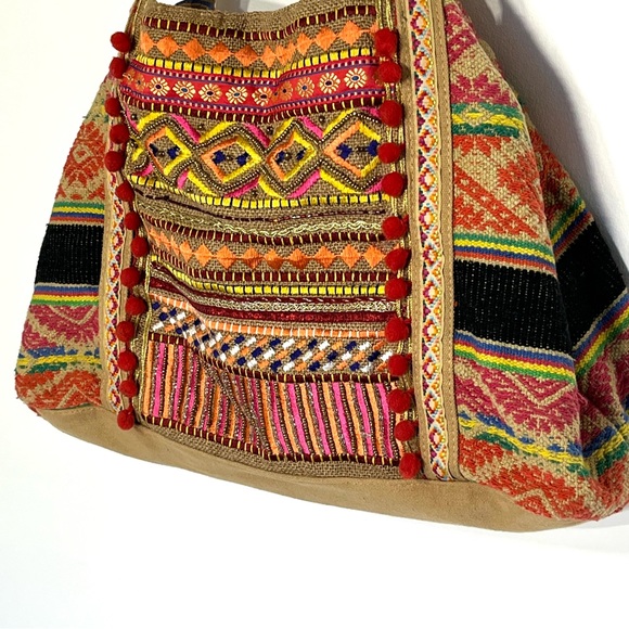 America & Beyond boho embroidered tote bag, interior pockets. Fair trade. Beach - Picture 2 of 11